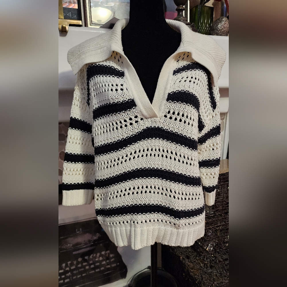 NWT ASTR The Label Striped Sweater, Off White And Navy,  Size XL, Cotton/Acrylic